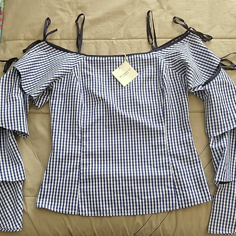 Free Generation Los Angeles Ruffled Sleeve Top